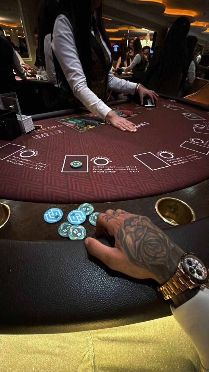 When I logged in at 3 a.m., the screen lit up with a banner that read “Welcome to Slimking Casino” and a 30‑second countdown to my first spin.